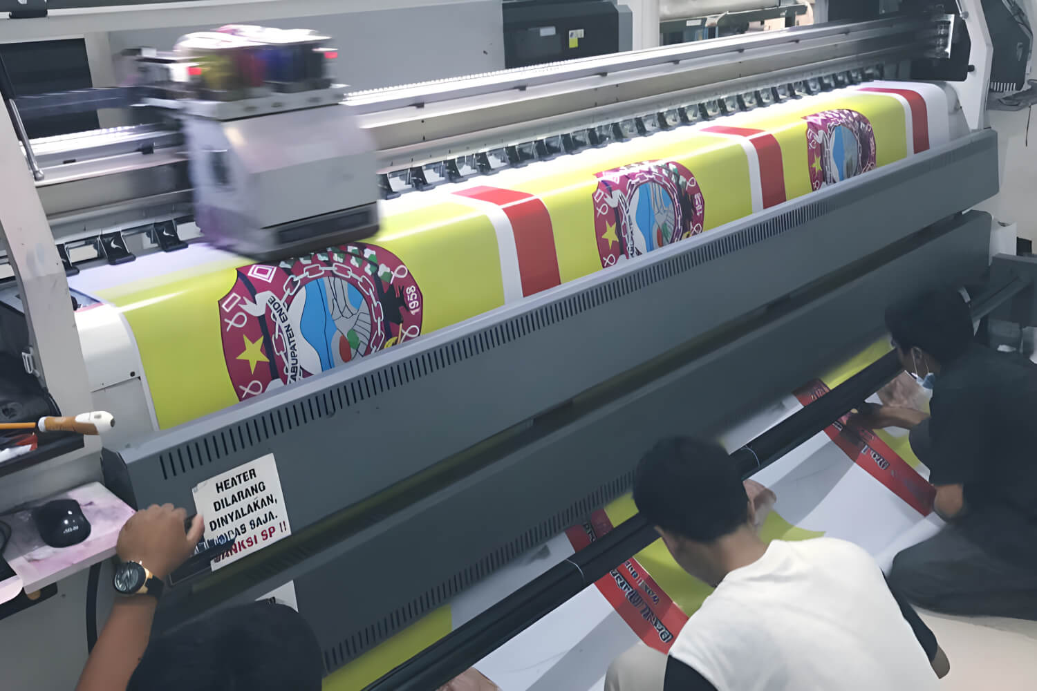 Mesin Plotter Untuk Digital Printing