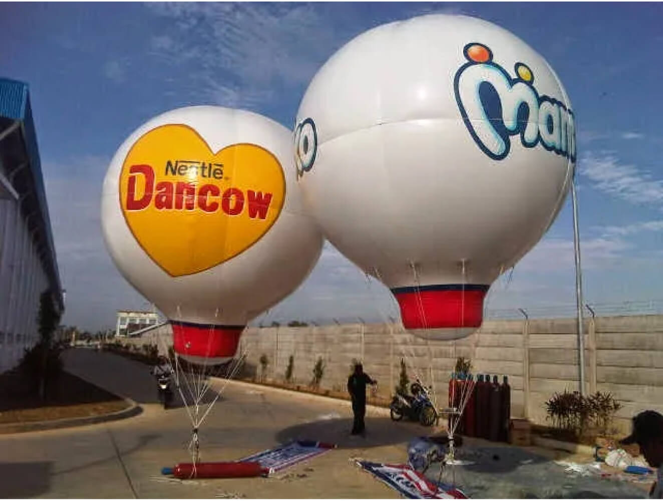 17. Balon Promosi Di Toko Dan Area Luar Penjualan