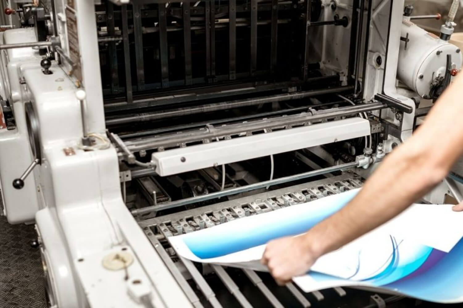Proses Dan Mekanisme Kerja Offset Printing.