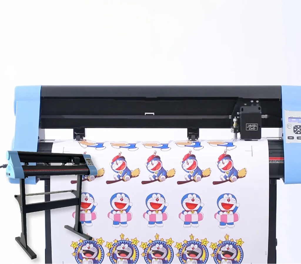 Mesin Cutting Sticker Liyu Ec Sedang Memotong Stiker Karakter Animasi Dengan Detail Tinggi.