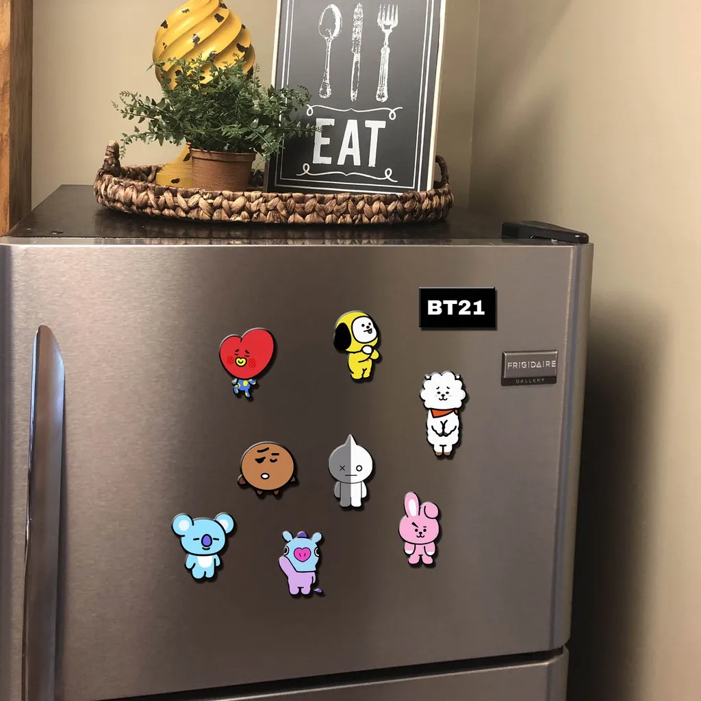 Karakter Bt21 Sebagai Stiker Magnet Pada Kulkas, Menambah Keceriaan Dengan Aplikasi Yang Mudah Dan Praktis.