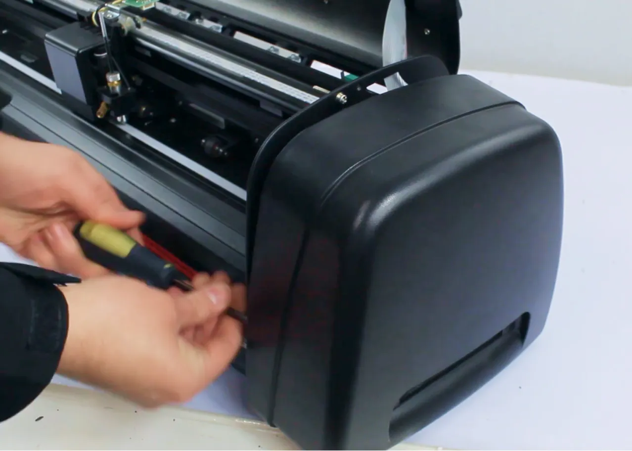 Langkah-Langkah Perawatan Rutin Mesin Cutting Sticker Untuk Presisi Dan Durabilitas Maksimal.