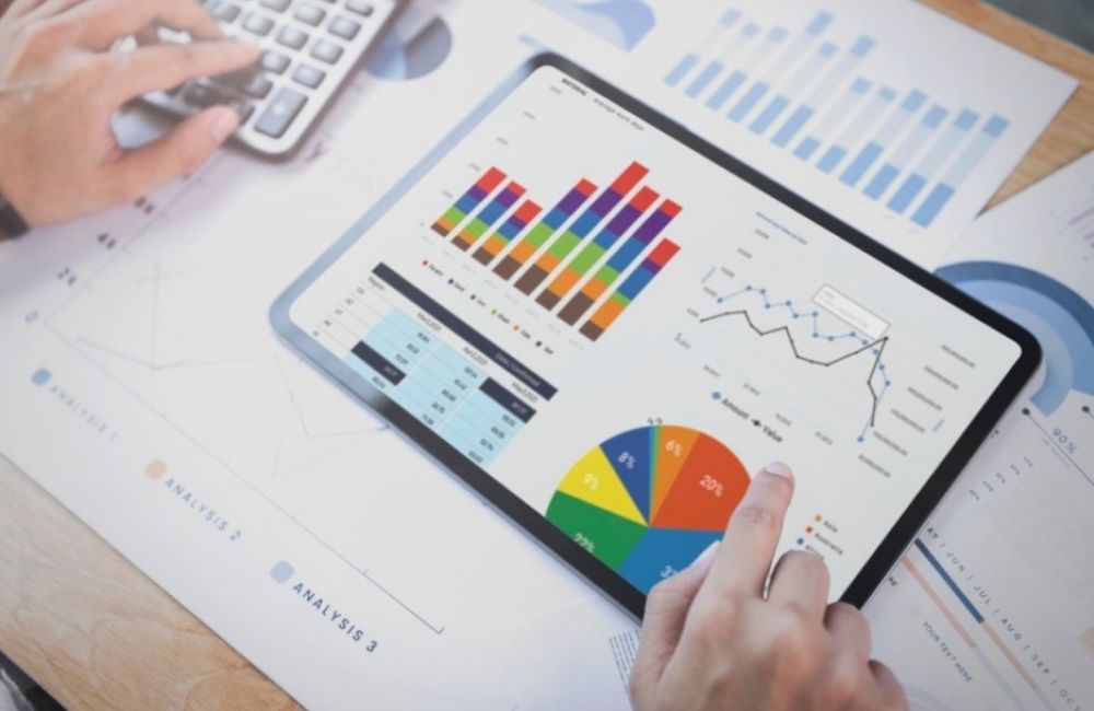 Analisis Data Pelanggan Dan Tren Penjualan.