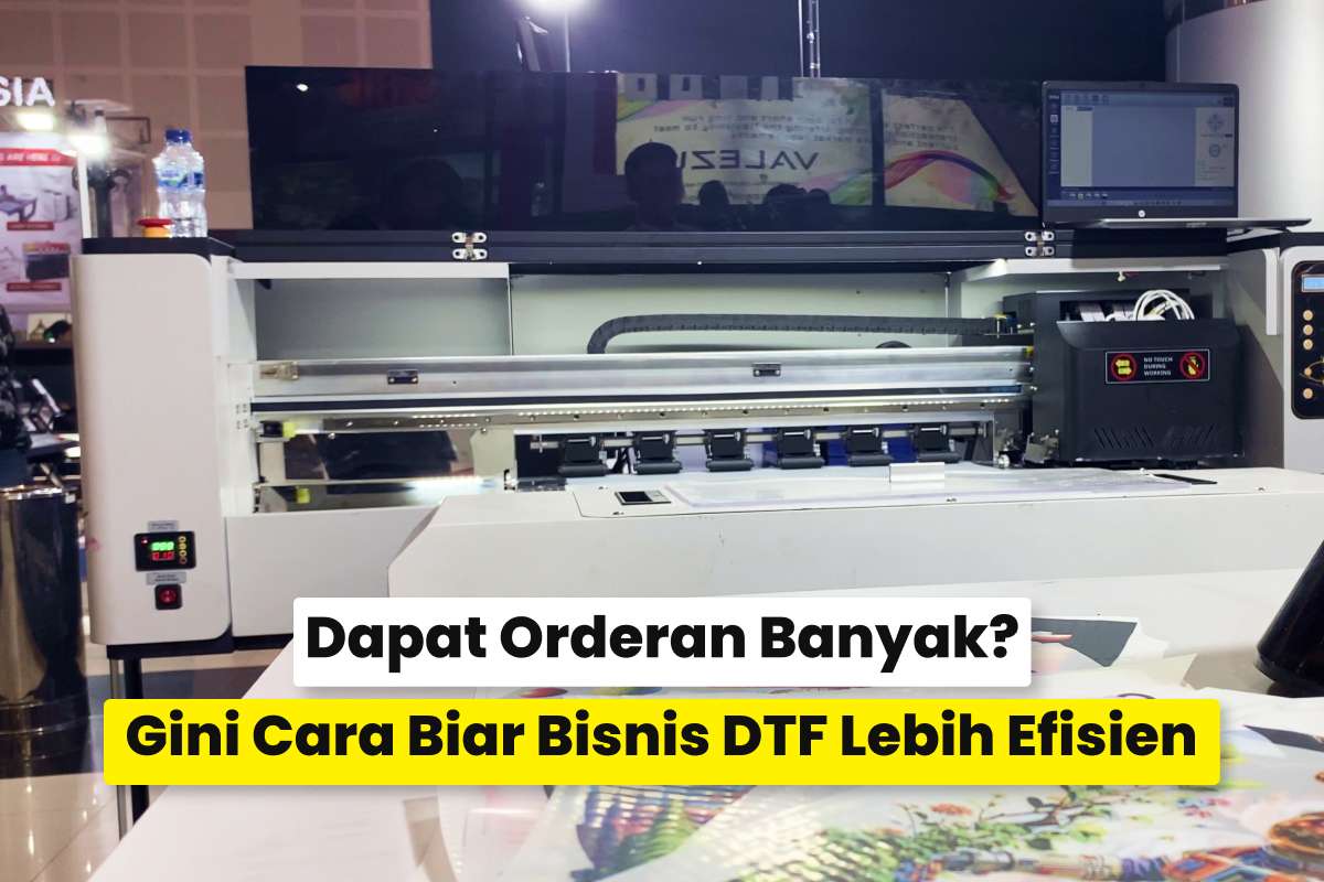Mesin Sablon Dtf Modern Sedang Beroperasi Untuk Produksi Cetak Dalam Jumlah Banyak.